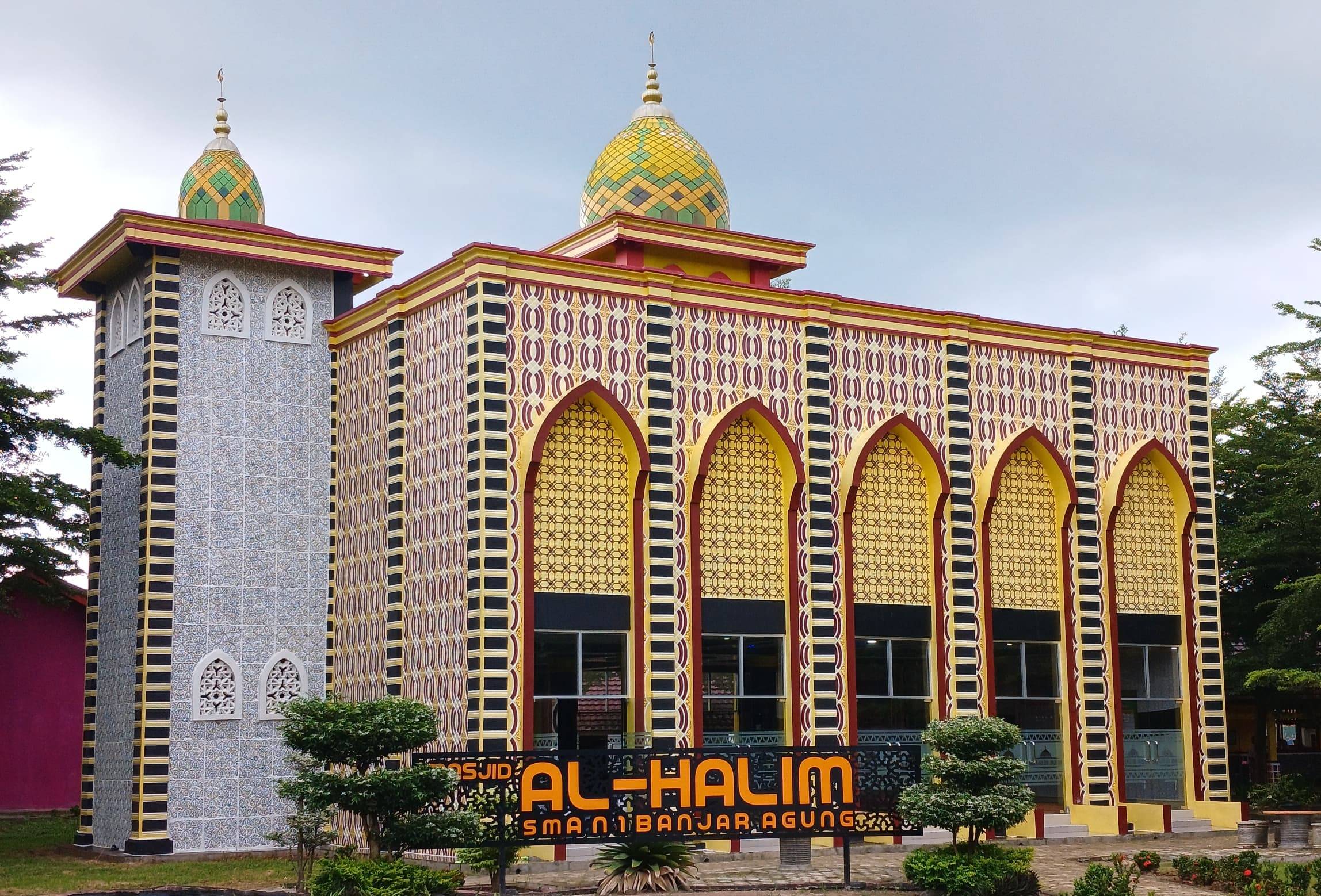 Masjid Al - Halim SMAN 1 Banjar Agung